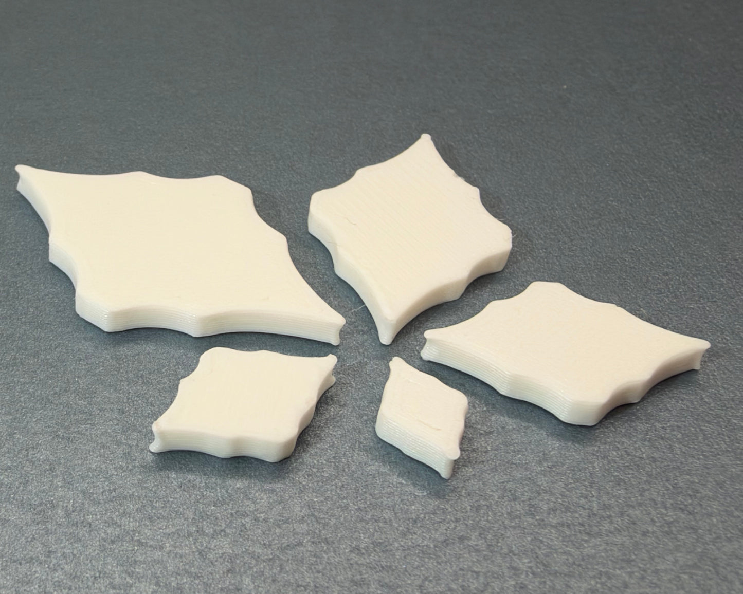 Happy Medium - 10-Point Diamond