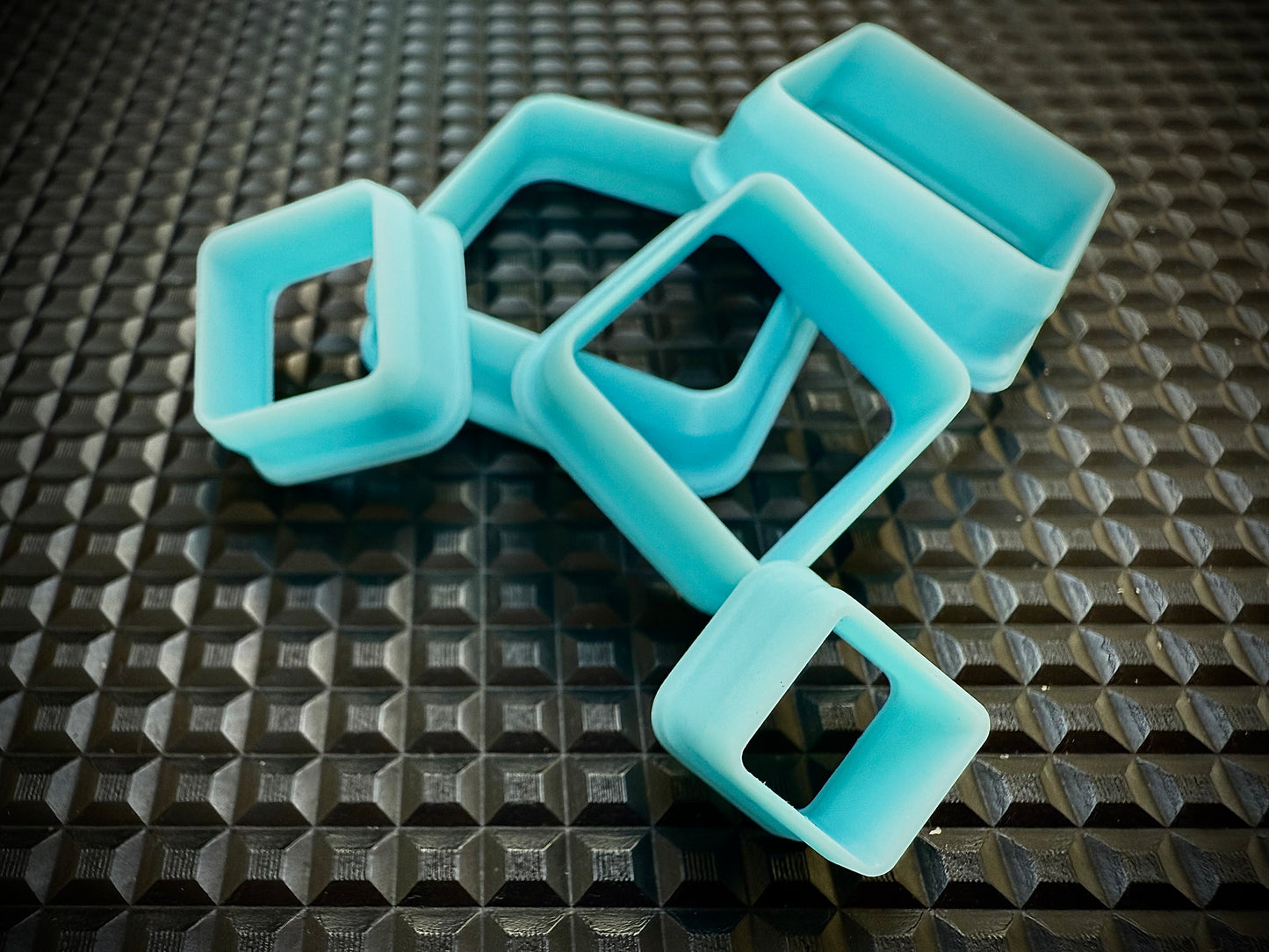 Medium range - Rounded Squares