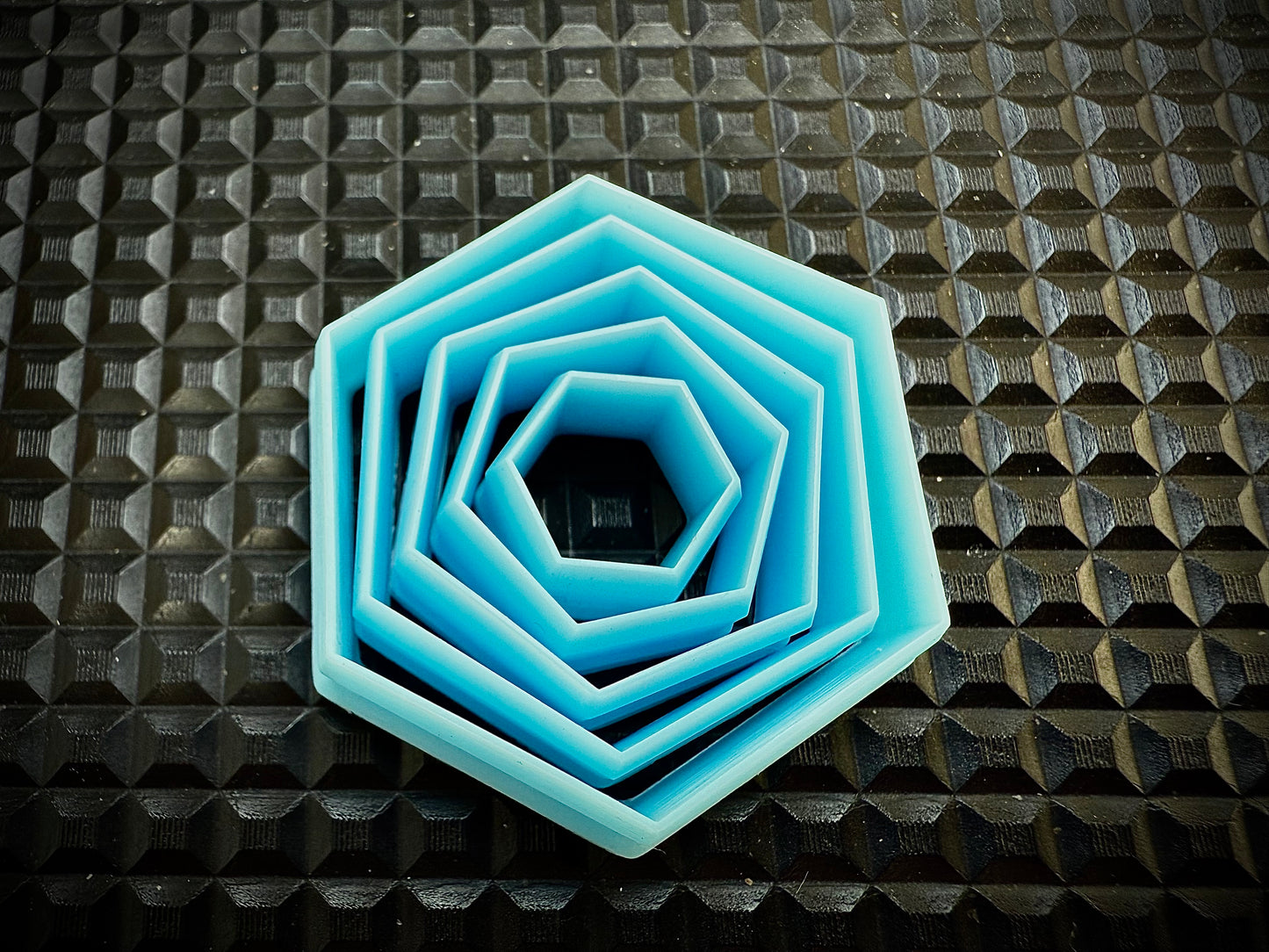 Medium range - Hexagon