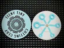 Load image into Gallery viewer, Teeny Tiny - Chyrsanthemum