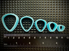 Load image into Gallery viewer, Medium range - Plectrum