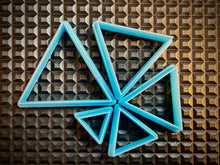 Cargar imagen en el visor de la galería, Medium Range - Triangle- NEW PRODUCT!!