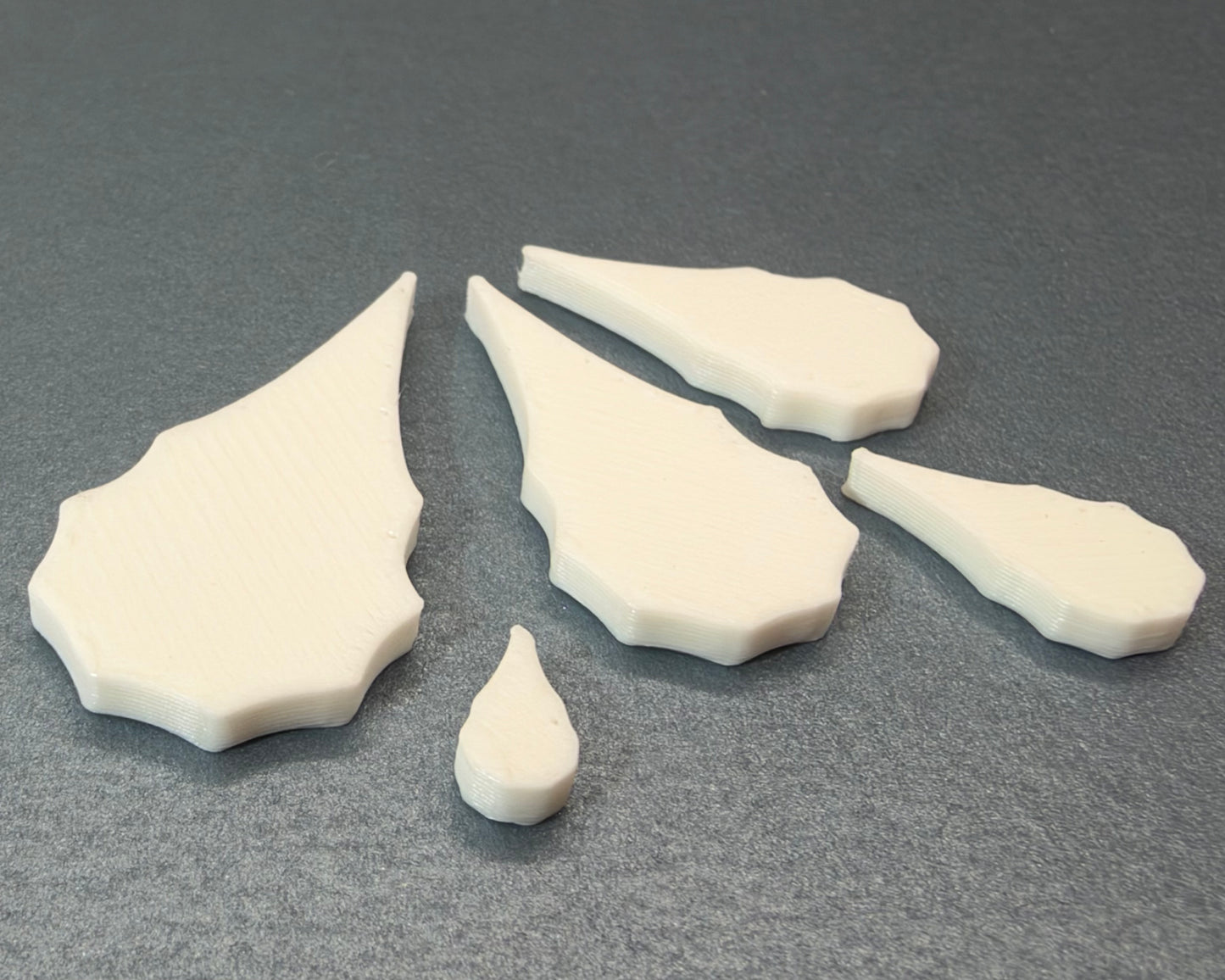 Happy Medium - 9-Point Teardrop