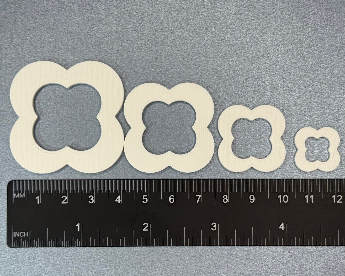 DYNAMIC DUO - Quatrefoil