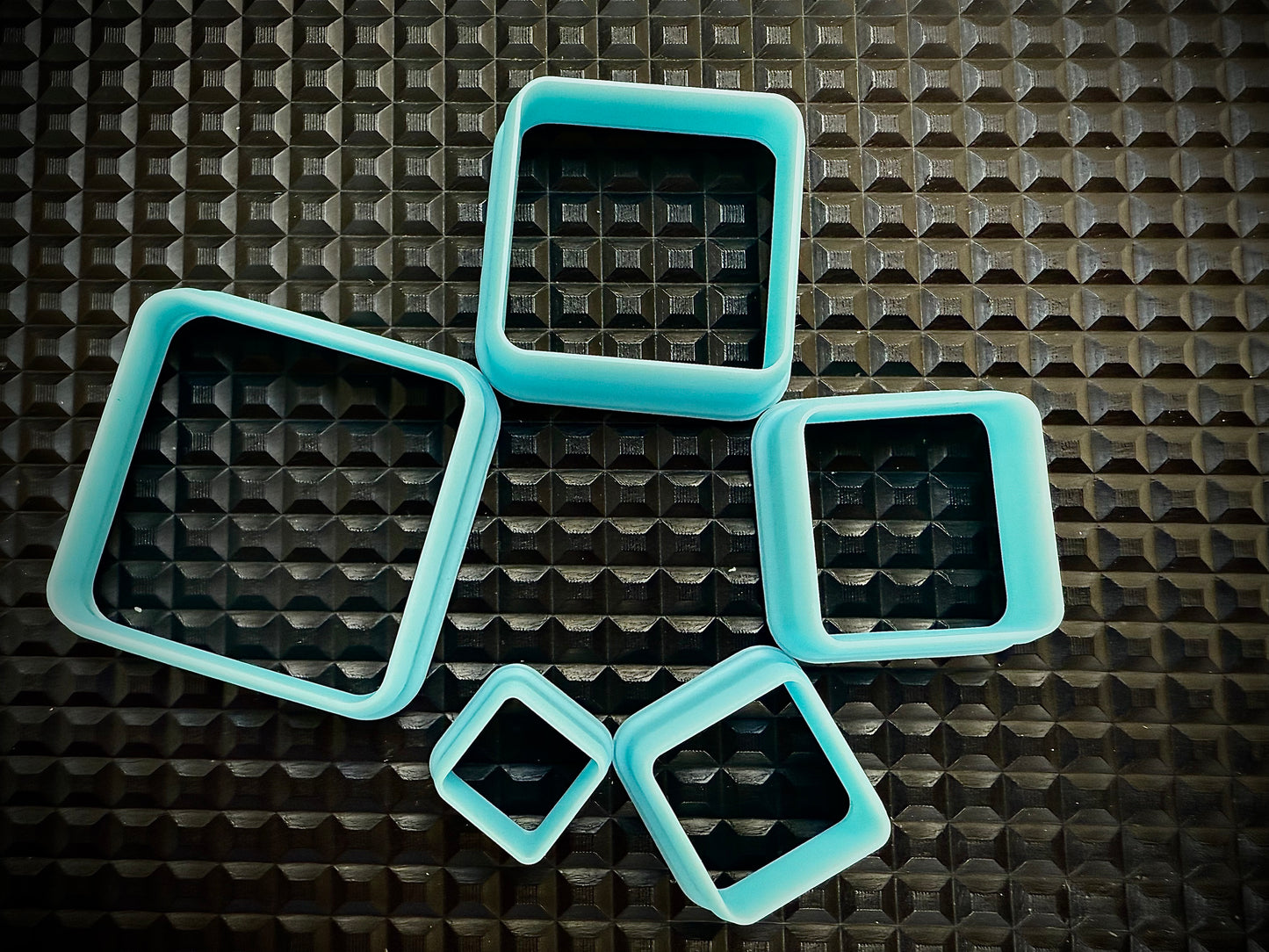 Medium range - Rounded Squares