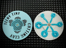 Cargar imagen en el visor de la galería, Teeny Tiny - Conjunto de abejas

