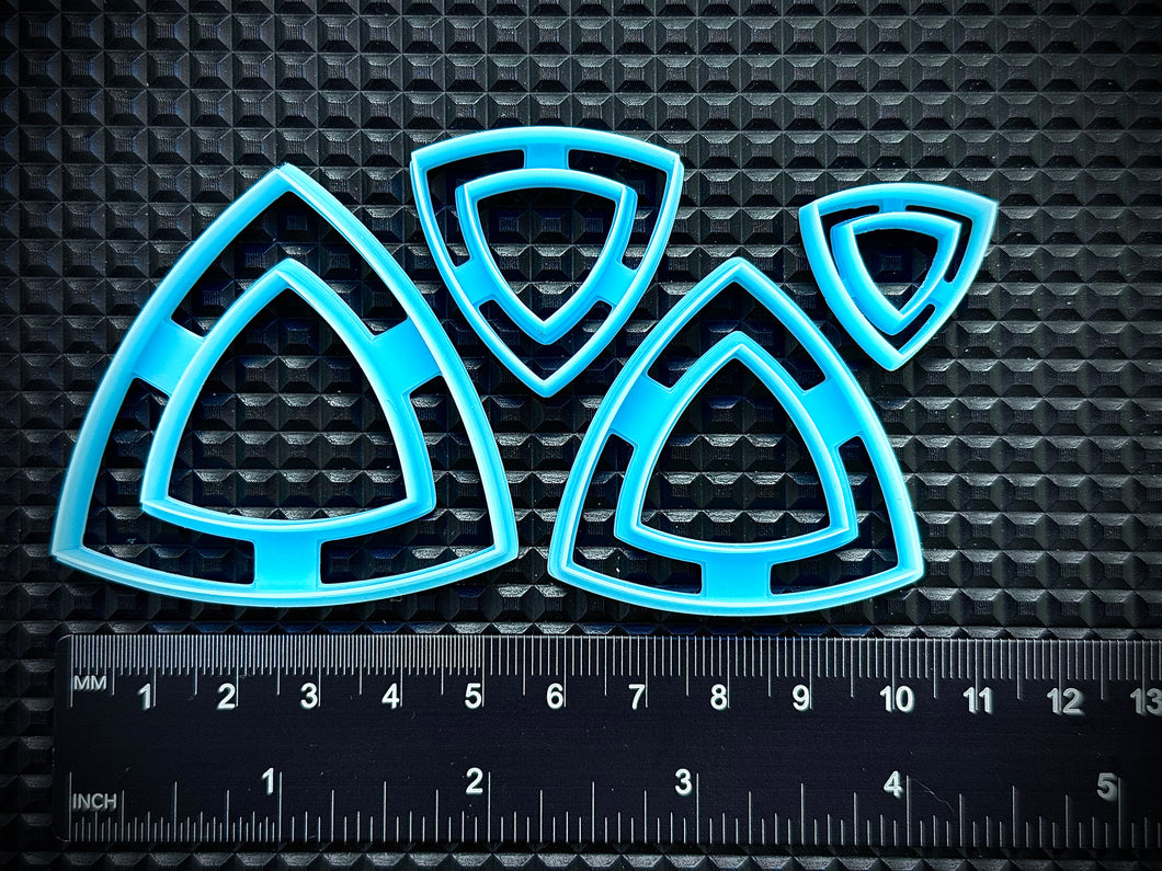 DYNAMIC DUO - Convex Triangle