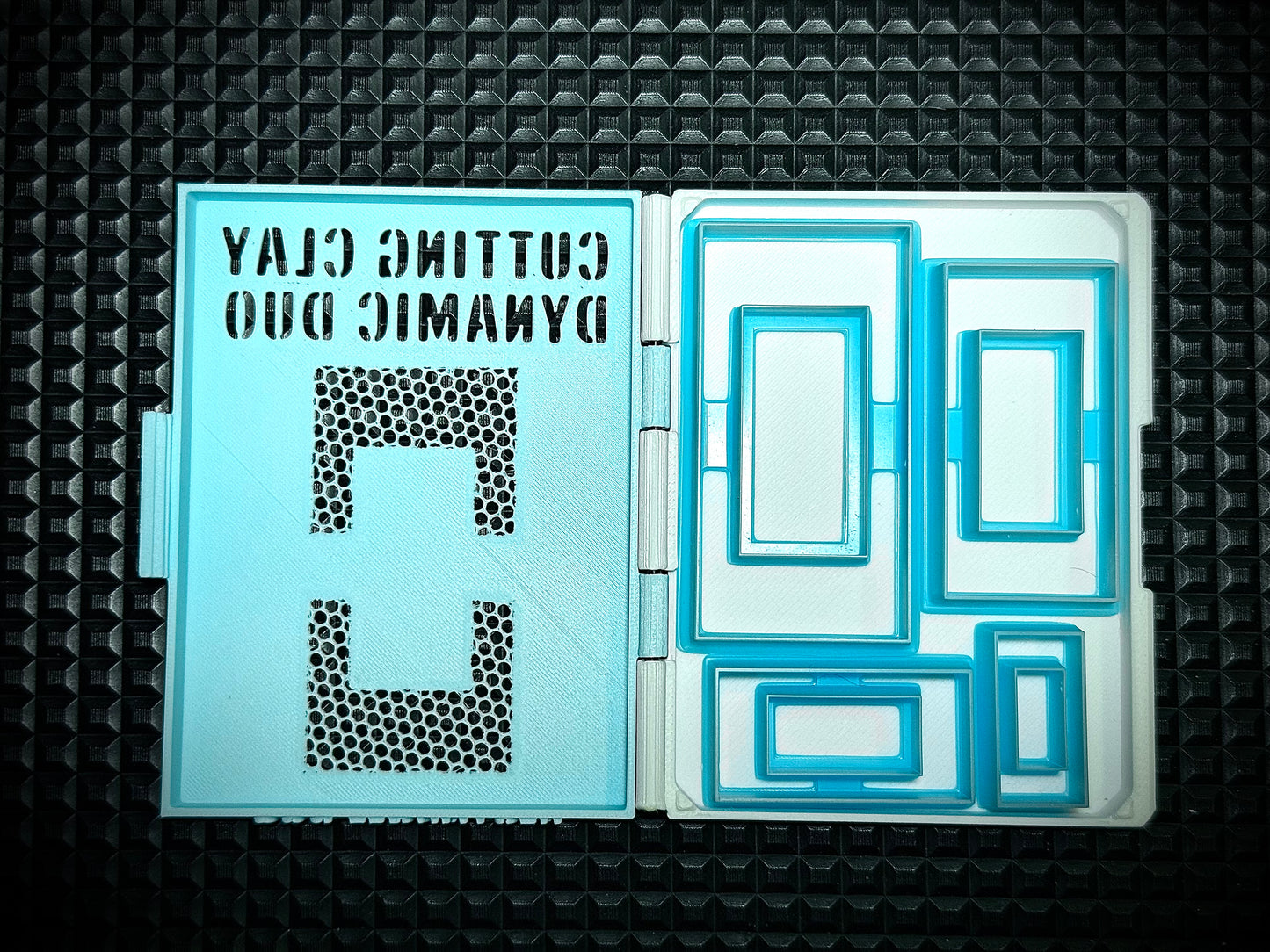 DYNAMIC DUO - Rectangle