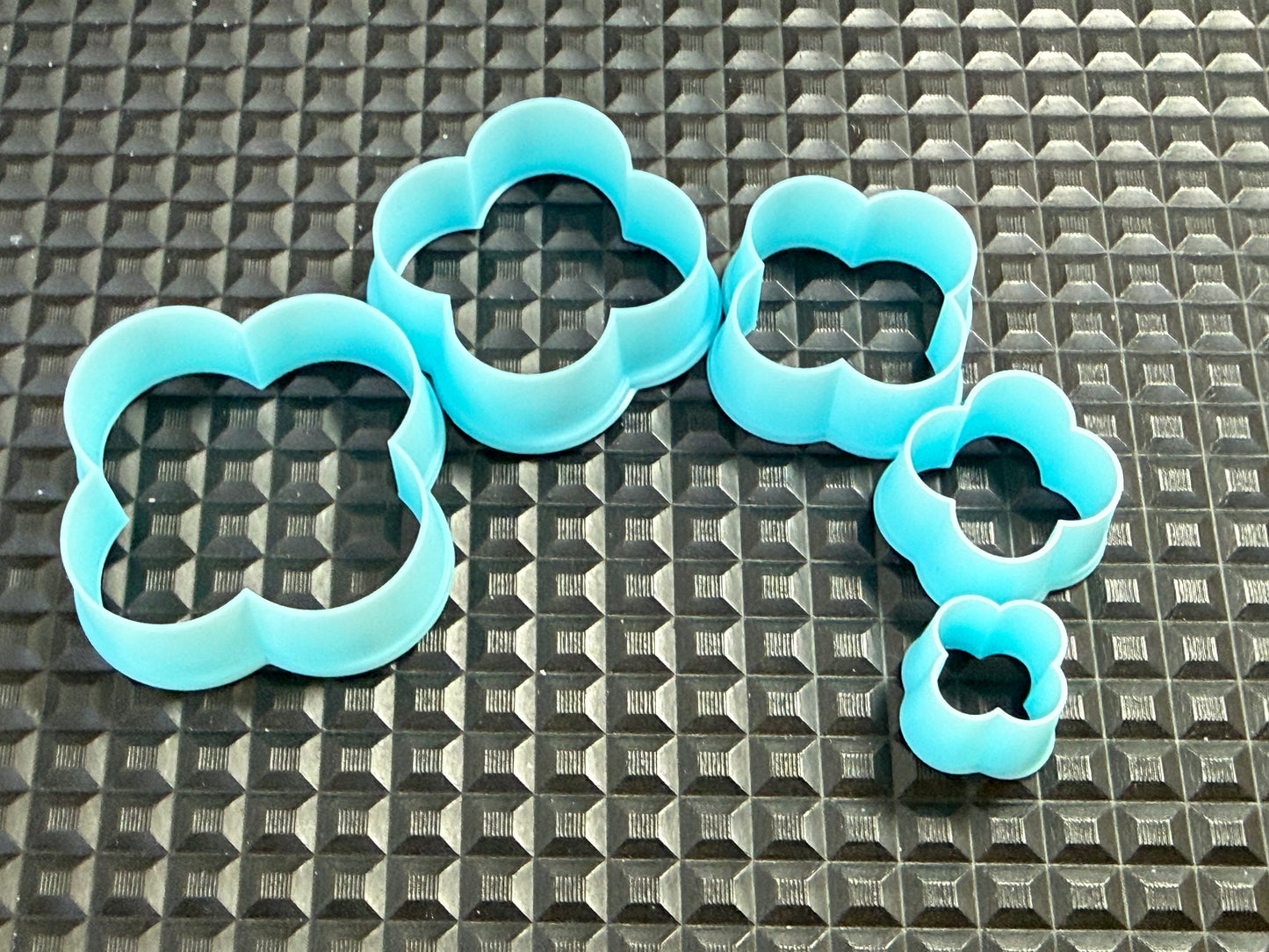 Medium Range - Quatrefoil - NEW PRODUCT!!