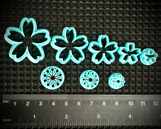 Medium range - Blossom with Stamen