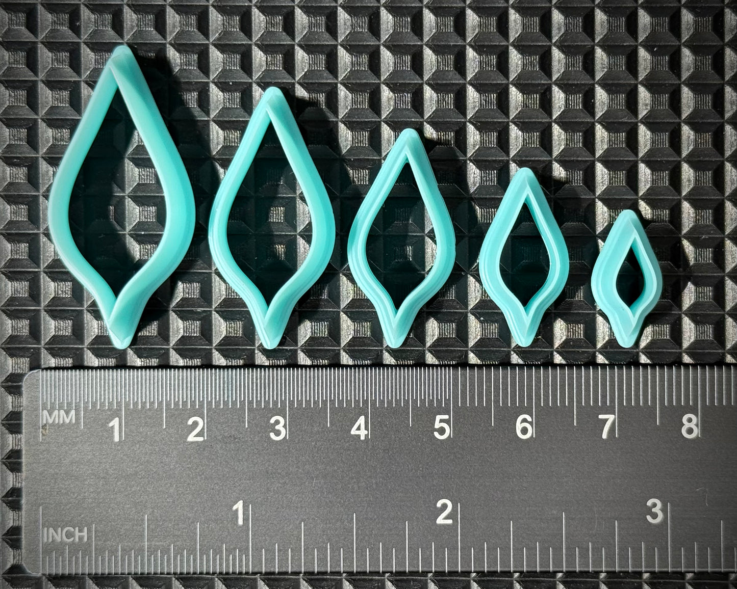 Medium range - Leaf 03